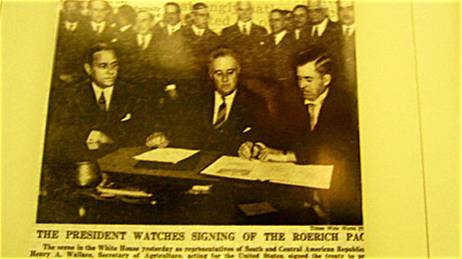 Подписание "пакта Рериха" в 1935 году