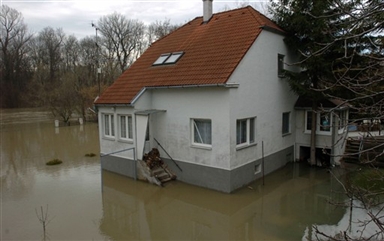 Наводнение в Европе. Фото:  АФП 2006, JAKUB SUKUP.